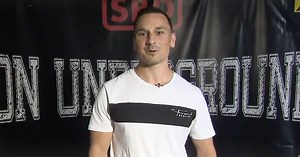 Australian Man Sets Guinness World Record for Most Push-Ups in 1 Hour