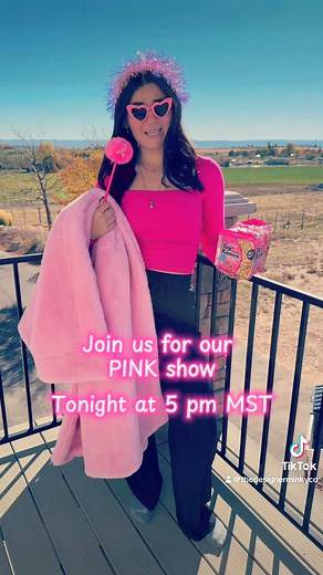 🌸💖 PINK LOVERS, THIS ONE’S FOR YOU! 💖🌸 Get ready for an all-pink party tonight starting at 5 PM MST! 💕 We’re going LIVE with everything pink — from Pink Lux on Lux minky to pink prints and pink prizes! 🎁✨ 💗 WANT TO WIN? 💗 👉 Like this post 👉 Share it 👉 Tag your pink-loving friends! You’ll be entered to win our adorable travel-sized pink set, and the winner will be announced live during the show!🎉 It’s going to be all pink, all night — don’t miss the fun! 💞 #pinkoctober #pink #minkybl