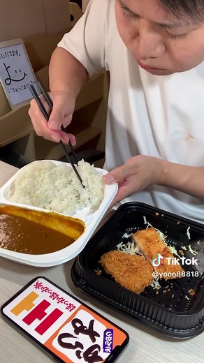 美味しい大食い！甘辛カレーとヒレカツ