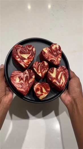Briangelecooks on Instagram: "Red Velvet Cheesecake Brownies ♥️💔 • • Brownie Mix: -½ cup butter, melted -½ cup granulated sugar -½ cup brown sugar -2 eggs -2 tsp vanilla -1 tbsp natural red food coloring -3 tbsp cocoa powder -¾ cup flour Cheesecake Swirl: -8 oz cream cheese (softened) -1 egg -¼ cup granulated sugar -1 tsp vanilla extract Instructions: -Preheat oven to 325. Line pan with parchment paper. -Mix melted butter and sugars. Add eggs, vanilla, and food coloring. -Add in cocoa powder, f