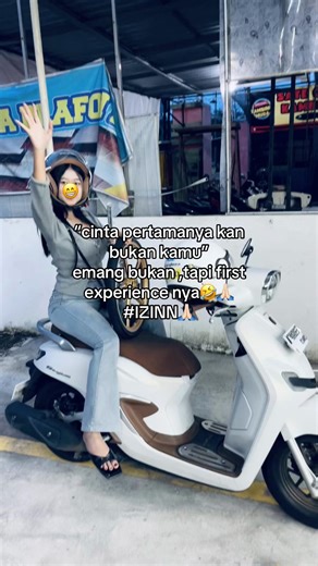 Pertandingan antara Cinta Pertama dan First Experience