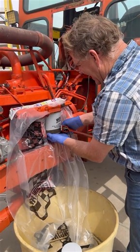 1.3M views · 7.2K reactions | It never fails... If you prepare for the mess, there will be no mess  #engine #engines #machining #machineshop #enginemachining #enginemachineshop #repair #rebuild #enginerepair #enginerebuild #tractor #tractorrepair #farm #farmer #farmlife #farming #allischalmers #fails #tips #hack #lifehack #tipsandtricks #oilchange #dad #jamsionline #business #smallbusiness #coloradobusiness #familybusiness #work #workhard #hustle | JAMSI Online | Facebook