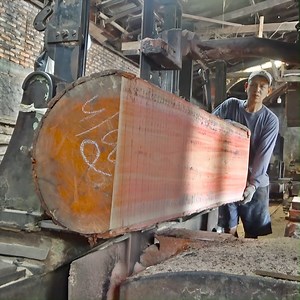 718K views · 8.9K reactions | very amazing sawmill red grain wood | Sawmill & Woodworking | Facebook