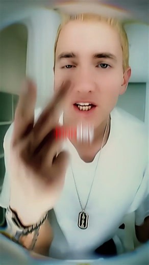 Drake really said ‘let me borrow this real quick’ 😳🔥