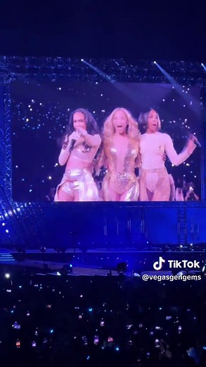 Destiny’s Child reunion at Cowboy Carter closing show in Las Vegas 👑🐝 @Beyoncé @Cowboy Carter Tour #cowboycarter #cowboycartertour #cowboycarterworldtour #fyp #fy #foryoupage #vegasgengems #queenbey #queenbeyonce #queenbee #beyonce #beyonceknowles #destinyschild #lasvegas #lasvegastiktok #allegiantstadium #beyonceconcert #beehive #beyhive