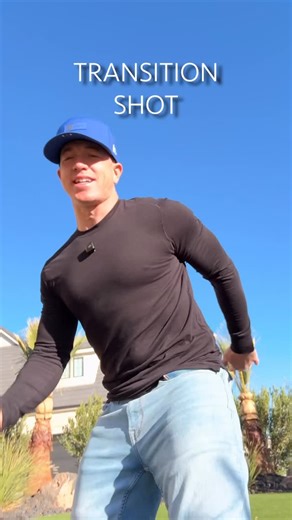 Creative Juicey Studio on Instagram: "The 🖐️ hand transition"