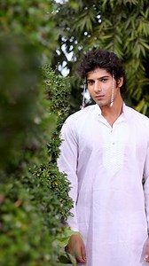 Makeup isn't about gender; it's about self-expression. It's time to break down barriers and embrace creativity without limits. #MaleMakeup #GenderNeutralBeauty | Simran Kaur Makeovers