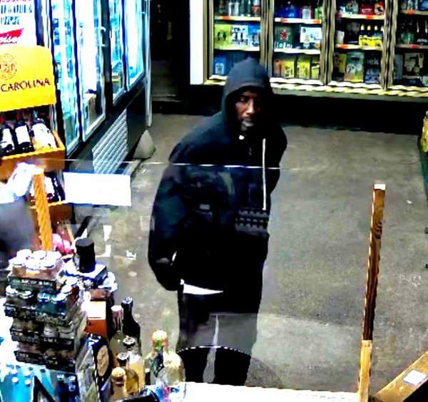 New London police searching for alleged robbery suspect