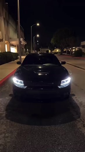 Exploring the 392 HEMI Engine in Dodge Charger