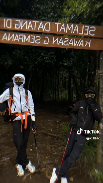 info duo cewe sahabatan dong#pendakigunung #carumby#montain #pendakipomo#pyfツ