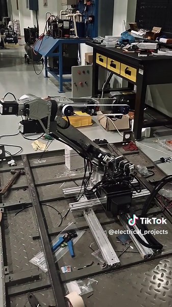 Advanced Arduino Robot Arm Project for Electronics