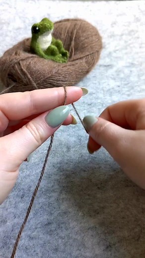 2.9M views · 182K reactions | Knitting a pair of dungarees for Frog  #knittedfrog #knitting #dungarees | India Rose Crawford | Facebook