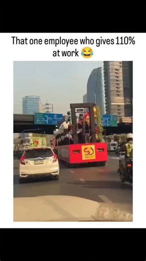 viral memes on Instagram: "This viral clip from a Bangkok promotional parade shows a panda mascot dancing exuberantly to "Don't You Want Me" by The Human League, contrasting slacker colleagues on the float for comedic workplace exaggeration. Posted by positivity curator @itsme_urstruly on December 17, 2025, it exploded to 59,000 likes and 740,000 views in days, tapping into universal humor about overachievers amid Thai brands like Bangkok Bank and Lazada. Thread replies extend the fun with quips