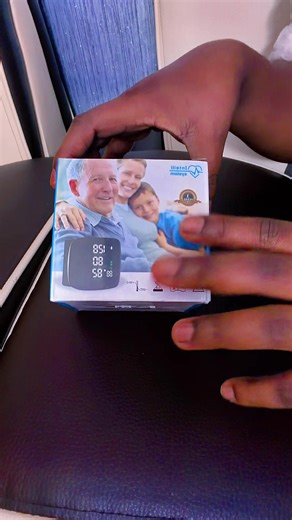 Smart Blood Pressure Bracelet for Home Health Monitoring