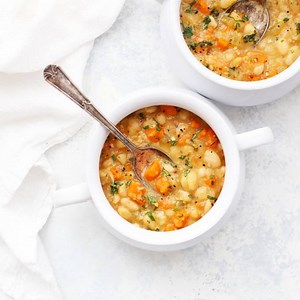 130K views · 86 reactions | Sometimes the easiest recipes are the best. (AD) Sprouts Farmers Market declared it Crocktober, and I'm *all* in. This easy vegetable bean soup is made in a slow cooker and has the perfect cozy blend of flavors. We love this so much! (Gluten Free & Vegan) FULL RECIPE & MORE HERE: https://www.onelovelylife.com/slow-cooker-vegetable-bean-soup-gf-df-v/ | One Lovely Life | Facebook