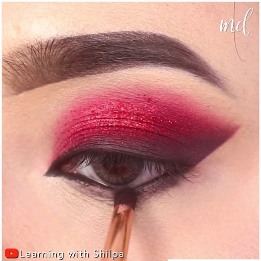 971K views · 16K reactions | Step-by-step tutorial on how to create a stunning red glitter eye makeup look! | MetDaan Makeup | Facebook
