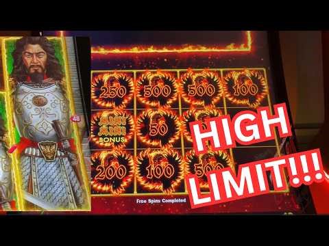 PHOENIX LINK PAYS at PALMS HIGH LIMIT ROOM!!! Playing slots with friends is so much better!!!