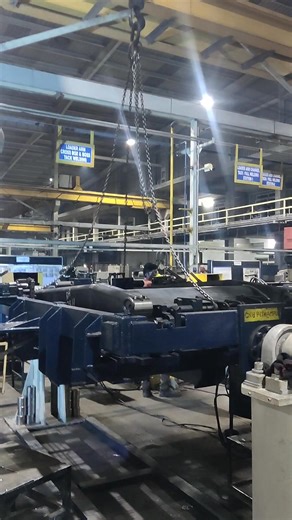 Loader arm in TLB job mig welding process..... #loaderarm #migwelding #metalwork #heavyfabrication #handlingmeterial | clips JtoZ | Facebook