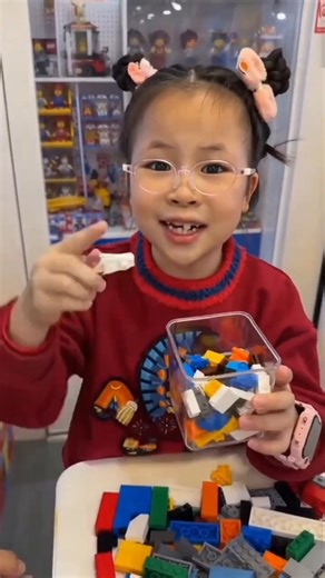 A train made of building blocks has arrived 😂~ Carriage House wooden artist/ #shorts #cartoon #sh...