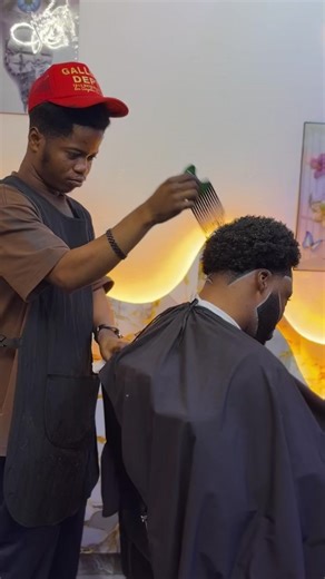 Top Barbering Techniques from Around the World