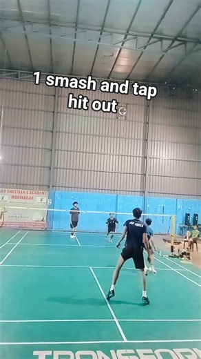 1 smash hit and Tap out hit#badminton #shortvideo #shuttlesmash #sports #shorts #shortsviral #sports