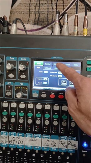 Hướng dẫn lưu file chương trình trong mixer Qu24 ra USB.