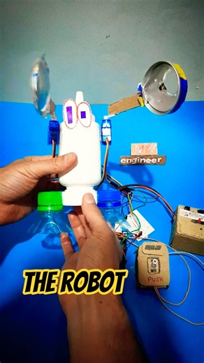 The Clapping Robot! 🤖👏 Best Arduino Cheerleader #diy