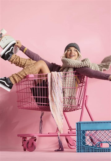 Effortlessly cool, undeniably cozy. Our favorite combo. #setlife #lifestyle #photoshoot #productionstudio #onset