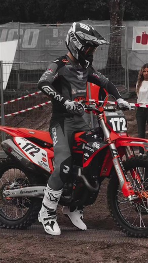 Motocross Adventures: Thrills and Motivation on Dirtbikes