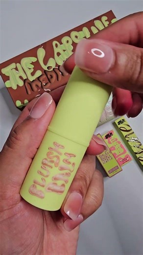 #beautyproducts #makeup #madebymitchell #highlighter #affordablemakeup #tiktokfinds #makeupshorts