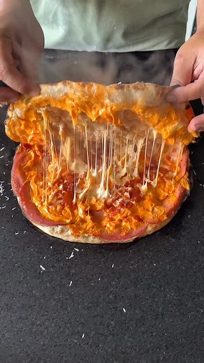 5.3M views · 39K reactions | Pizza or Cake? 葉 | Philippe's Pizza | Facebook