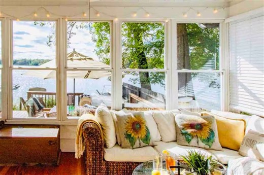 This Beachfront Airbnb Is the Perfect Home Base for Indiana Dunes National Park