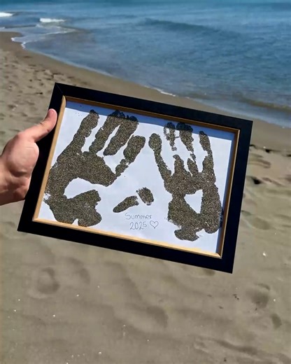 DIY Beach Sand Handprint | Genius Craft