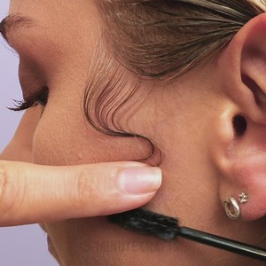 1.4M views · 1.6K reactions | How to lay your edges easily: | 3-Minute Hacks | Facebook