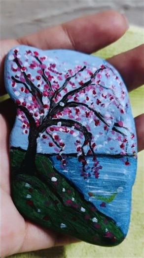 Easy Stone painting... #stonepaintingideas