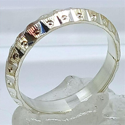 Vintage Sterling Silver 925 Diamond Cut Textured Geometric Band Ring Size  8.25