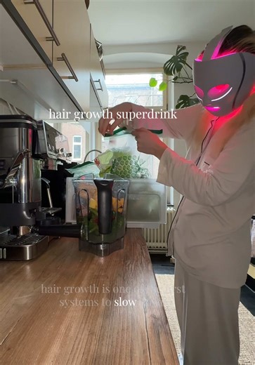 Hair Growth Superdrink — I’m back on my grind. Doing this every day for six weeks and will report back in!!!!!!!!!! #greensmoothie #superfood #healthylife #hairgrowth #hairgrowthjourney