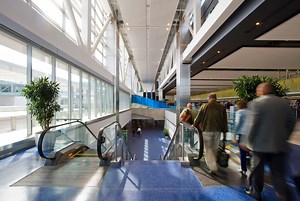 Detroit airport tests departure board that shows personalized flight info