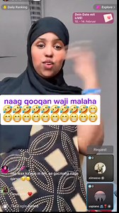 Naag qooqan waji malaha gabadha qac weyn ayey ka yeersiisay 😁🤣😂😅😀 | Live walba duube