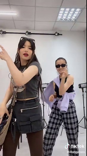 Synchronized Dance Routine for Beginners