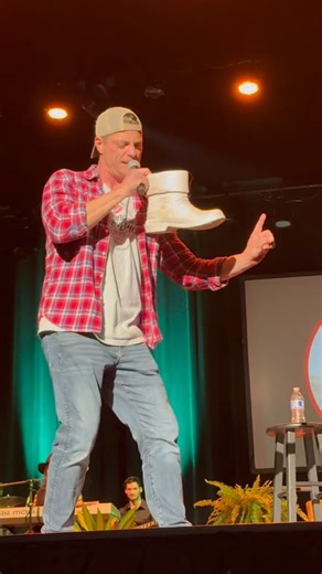 Little bit from my Cajun Reeboks routine 😂 #djrhett #yallcatchin | DJ Rhett