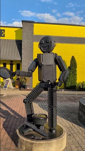 Lodge Cast Iron Cookware - America's Favorite Cast Iron & and Americana Itself