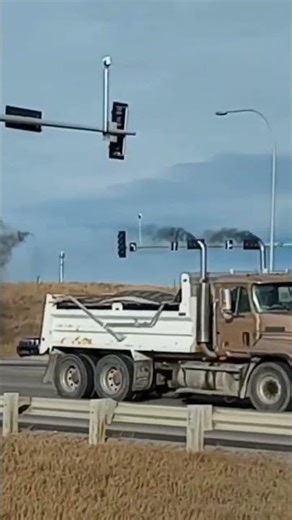 remastered! awesome old mack ch613 dump truck rolling coal!
