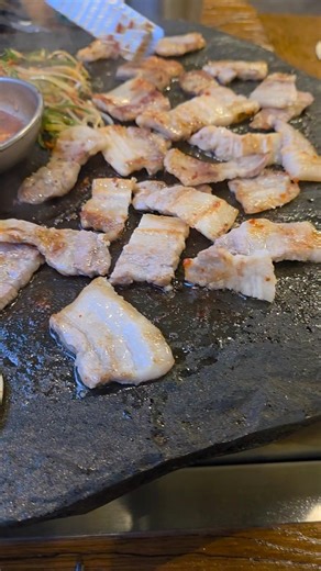평일에도 줄서서 기다리는 성수동 맛집 #성수동맛집 #석암생소금구이 #삼겹살맛집 #성수동 #성수동맛집추천
