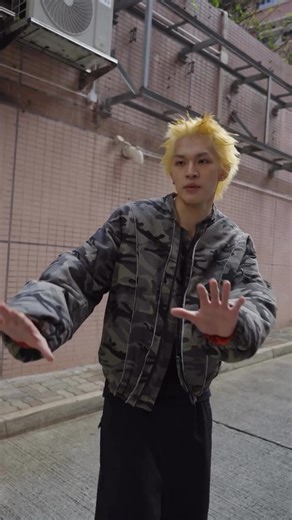 Mastering the Paperclip Handcuff Chain Technique