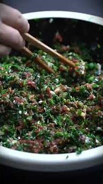 Pick Wild Vegetables And Make Delicious Dumplings!