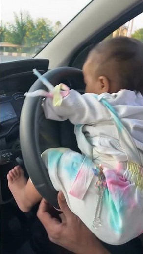 Driver mil gaya… par thodi chhoti hai 😭🚗😂