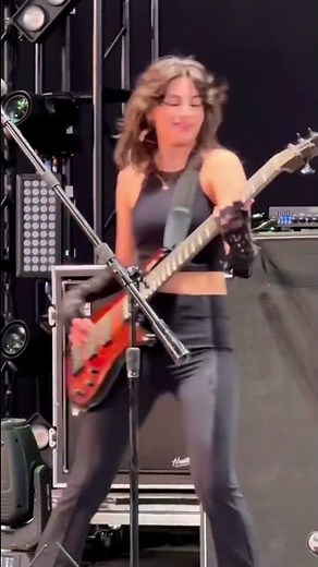 The Warning - Ale, the bassist 🔥