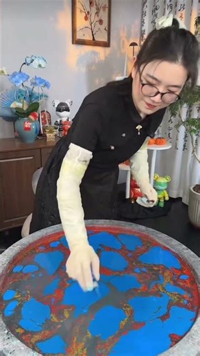 Use the color scheme mix with water to made a beautiful bag