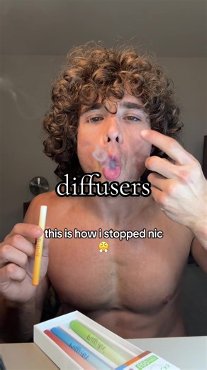 You can read all of the ingredients in these, and there's no nic, just vitamins and supplements... 😤 ##herbaldiffuser##quitvaping##quitsmokingwithme##nosmokinng##novaping